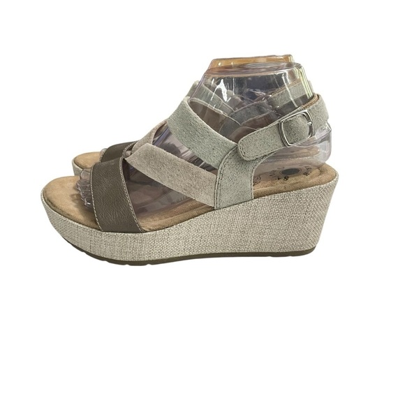 Earth Origins Sandals
7.5 M Maxine Wedge Strappy Buckle Straps Pewter Leather - Picture 2 of 13